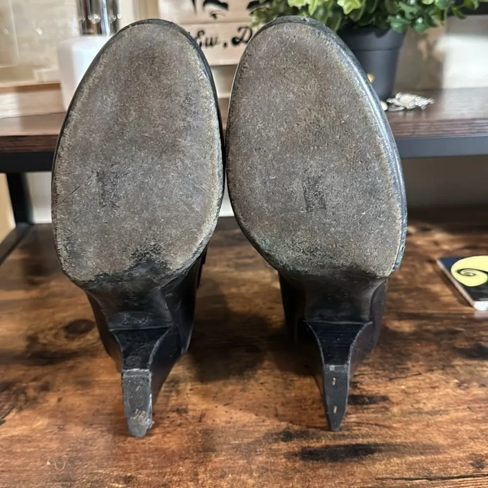 Tory Burch Black‎ heeled booties size 9.5